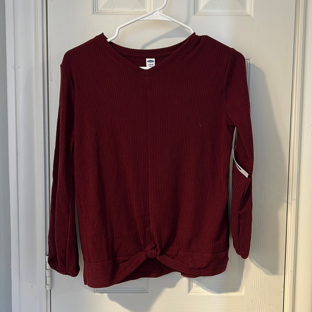 Old navy shirt, size L, color red